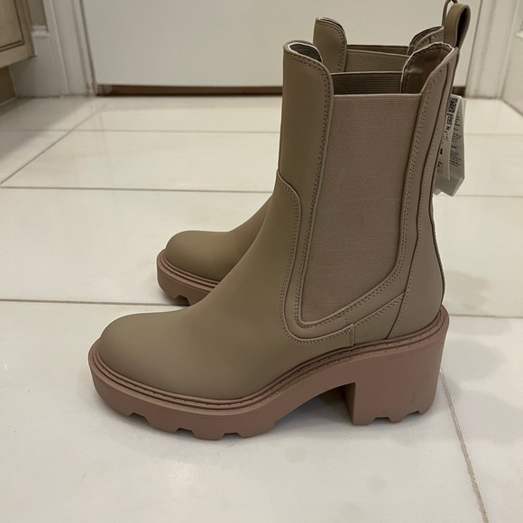 NWT zara heeled ankle boots - Picture 4 of 8